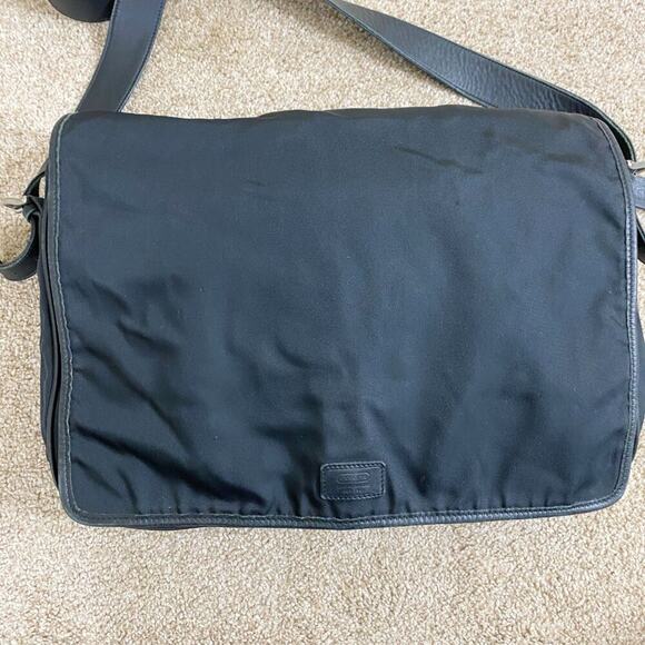 Coach Black Nylon Messenger Bag w Leather Trim Flap Closure Adjustable Straps - Picture 2 of 12
